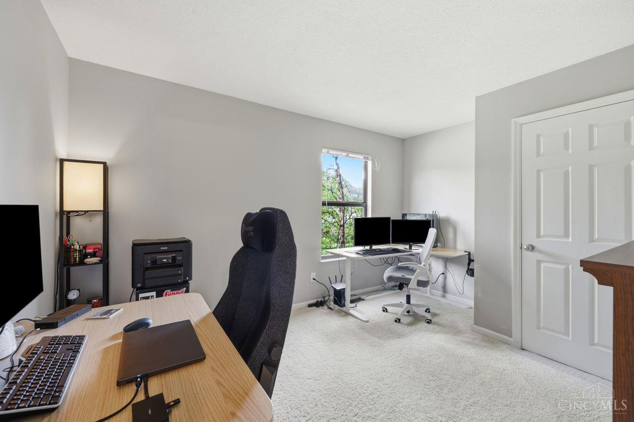 7857 Glen Oaks Court