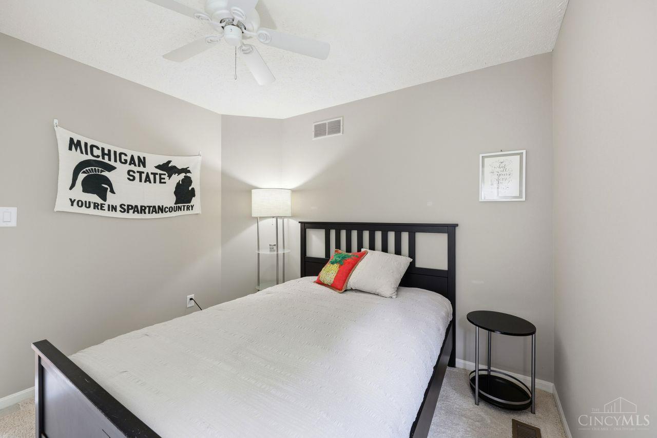 7857 Glen Oaks Court