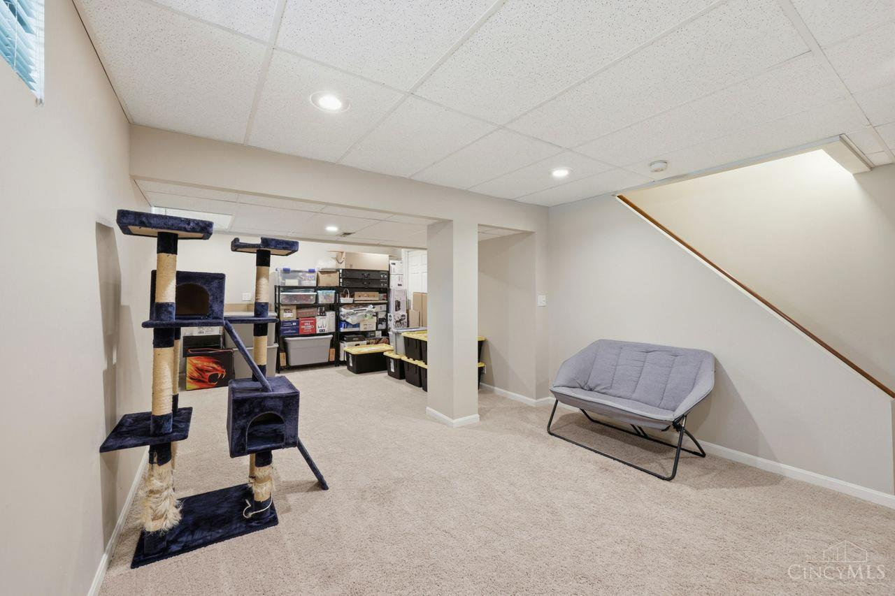 7857 Glen Oaks Court