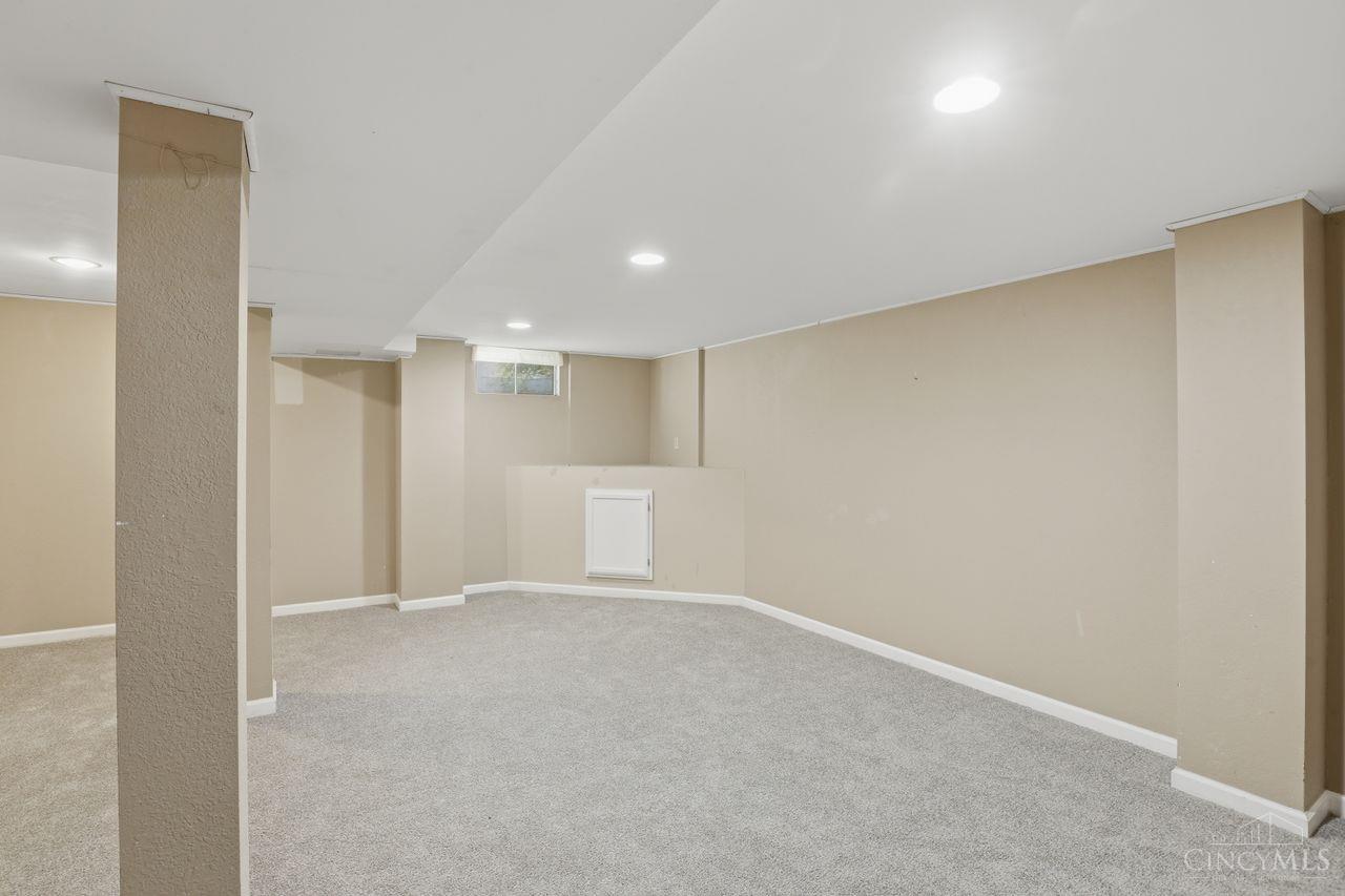 7112 Royale Drive