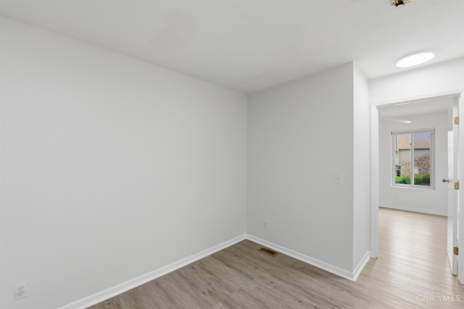 4944 Columbia Circle Unit: 27-12
