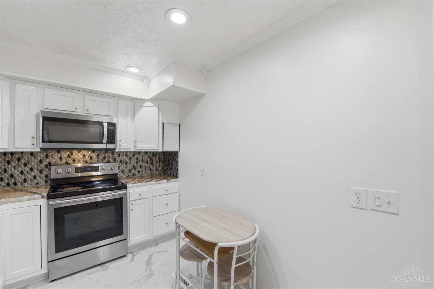 4944 Columbia Circle Unit: 27-12