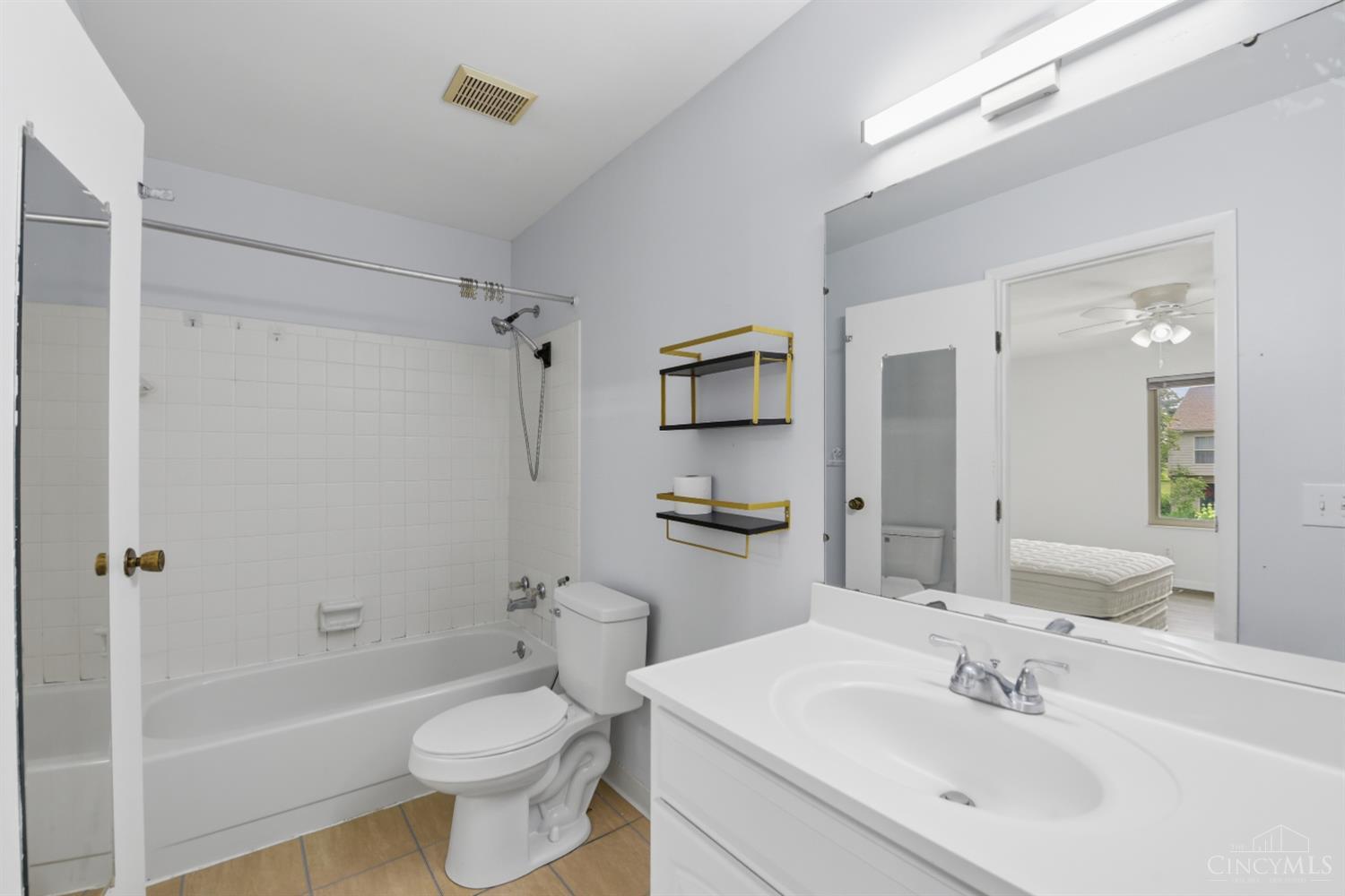 4944 Columbia Circle Unit: 27-12