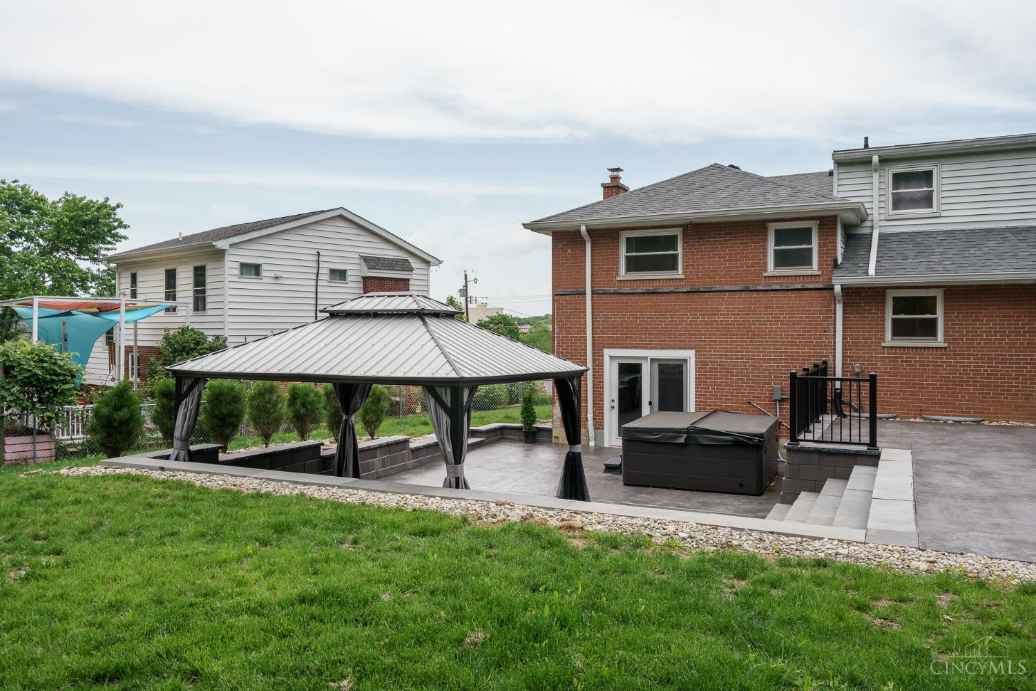 1344 Plazaview Court