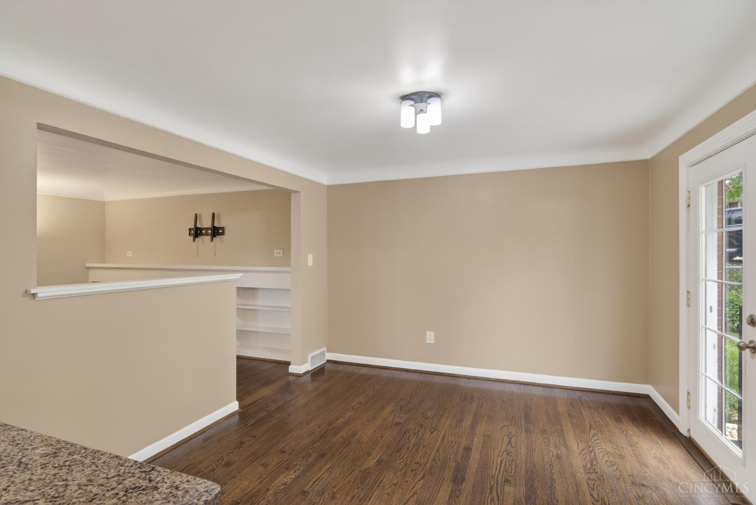 1344 Plazaview Court