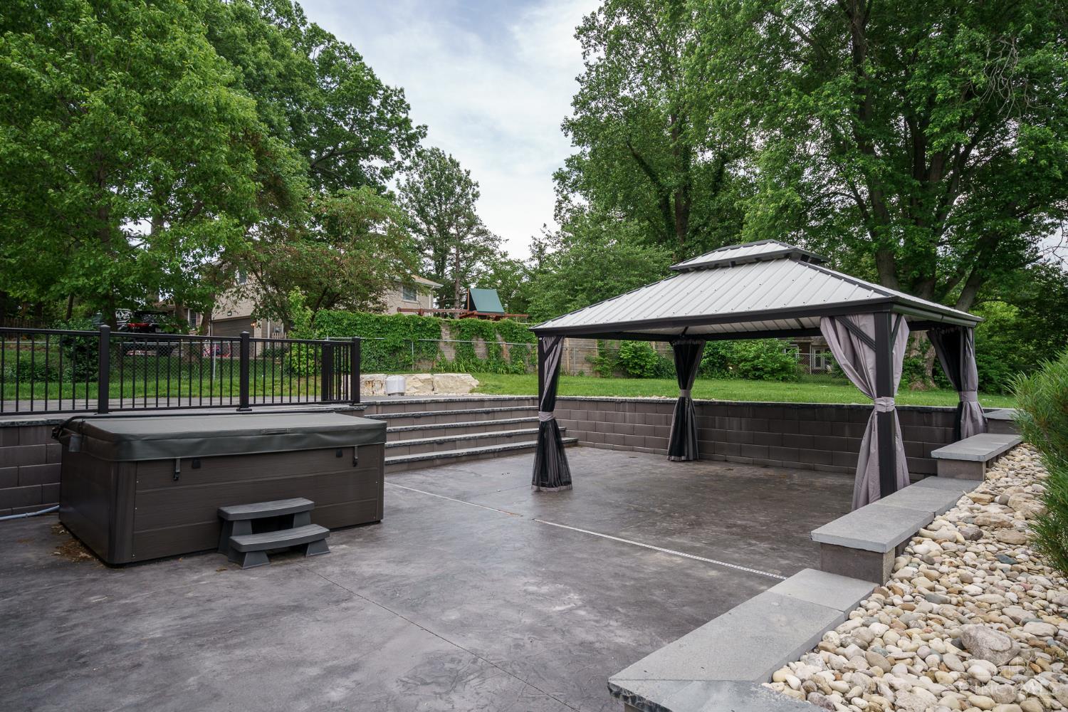 1344 Plazaview Court