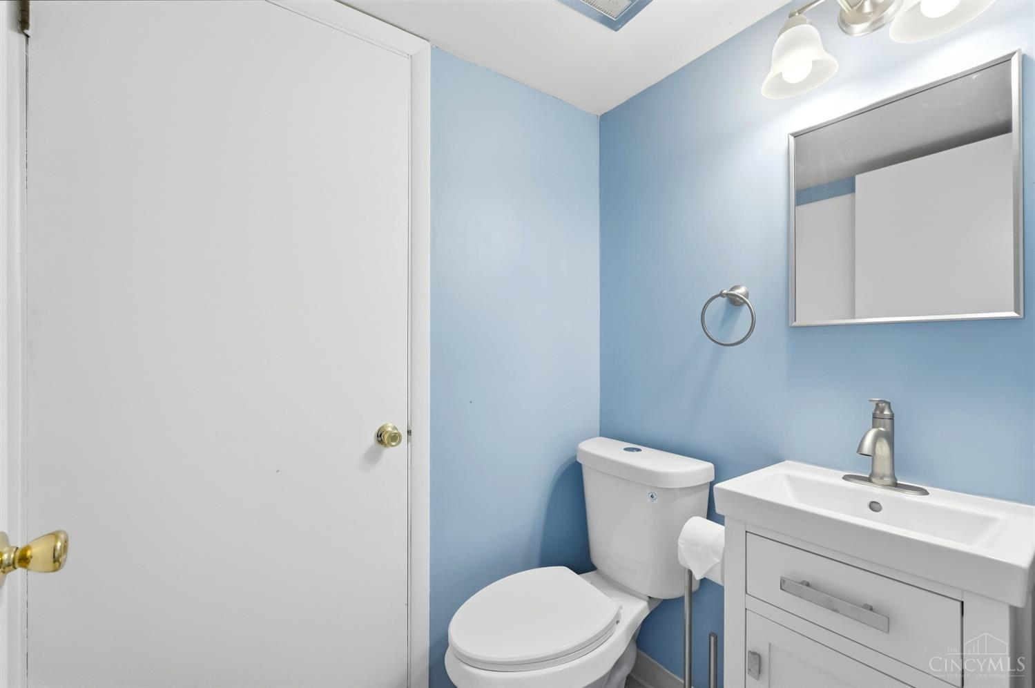 7752 Montgomery Road Unit: 3