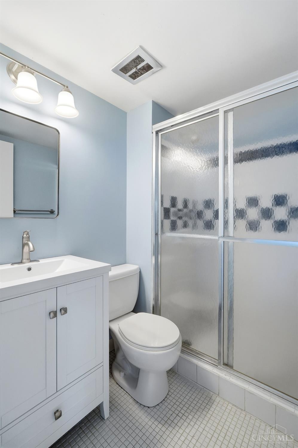 7752 Montgomery Road Unit: 3