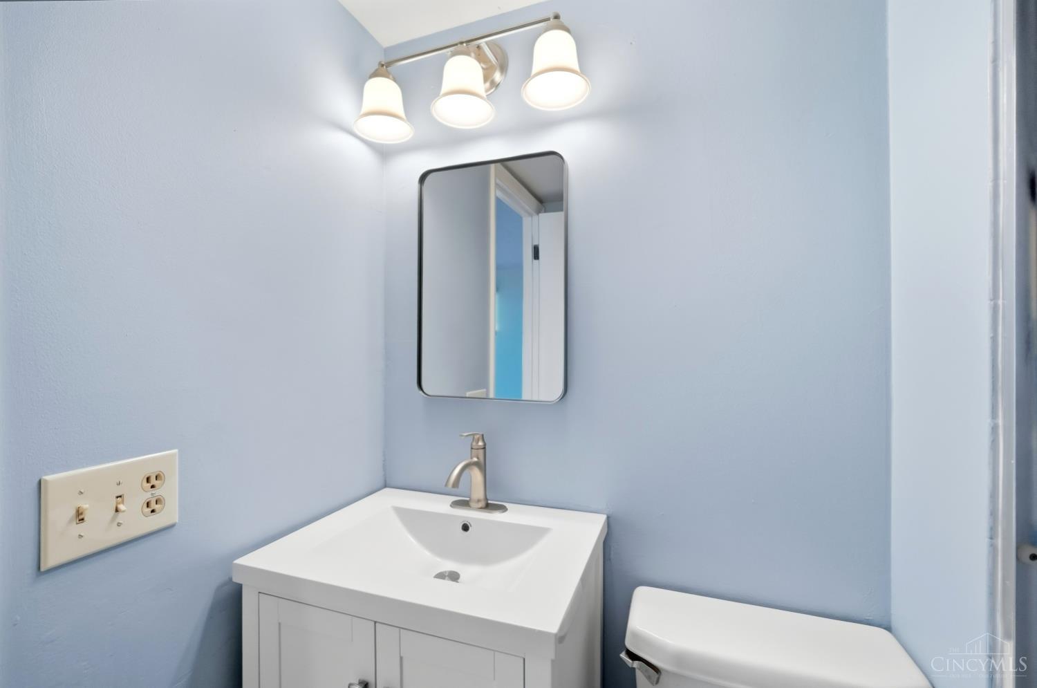 7752 Montgomery Road Unit: 3