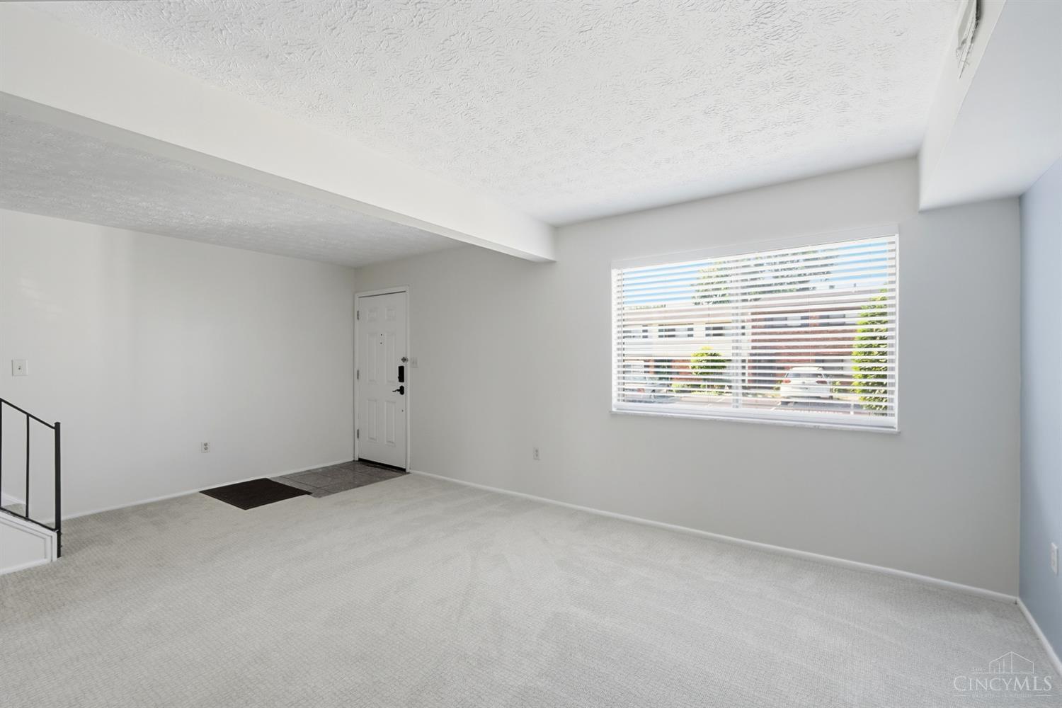 7752 Montgomery Road Unit: 3
