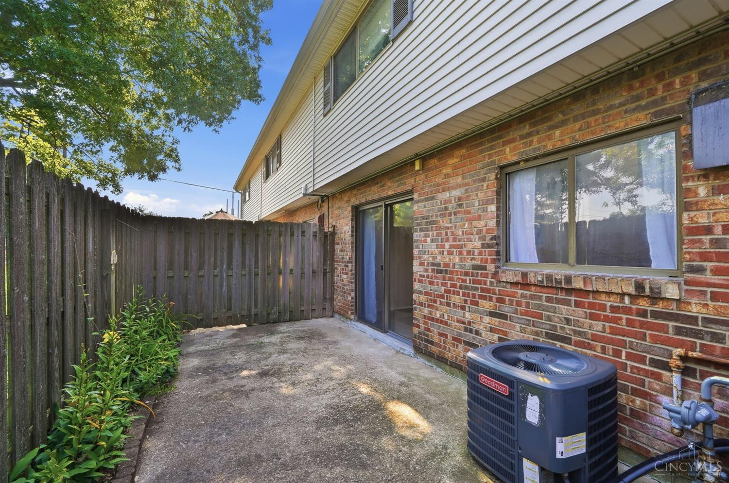 7752 Montgomery Road Unit: 3