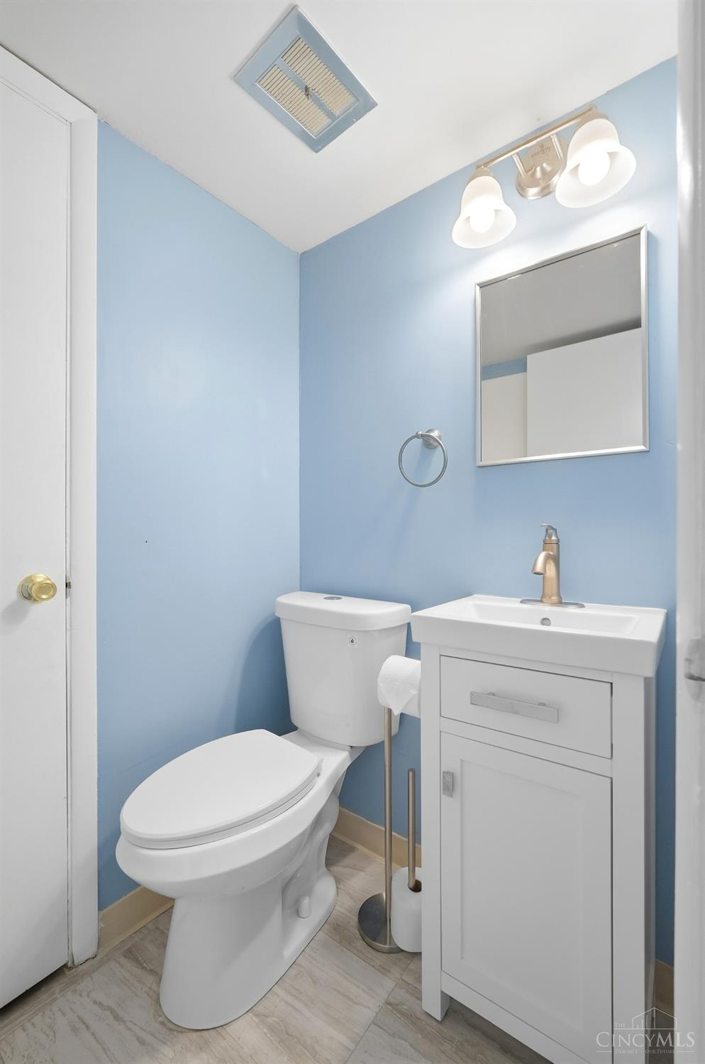 7752 Montgomery Road Unit: 3