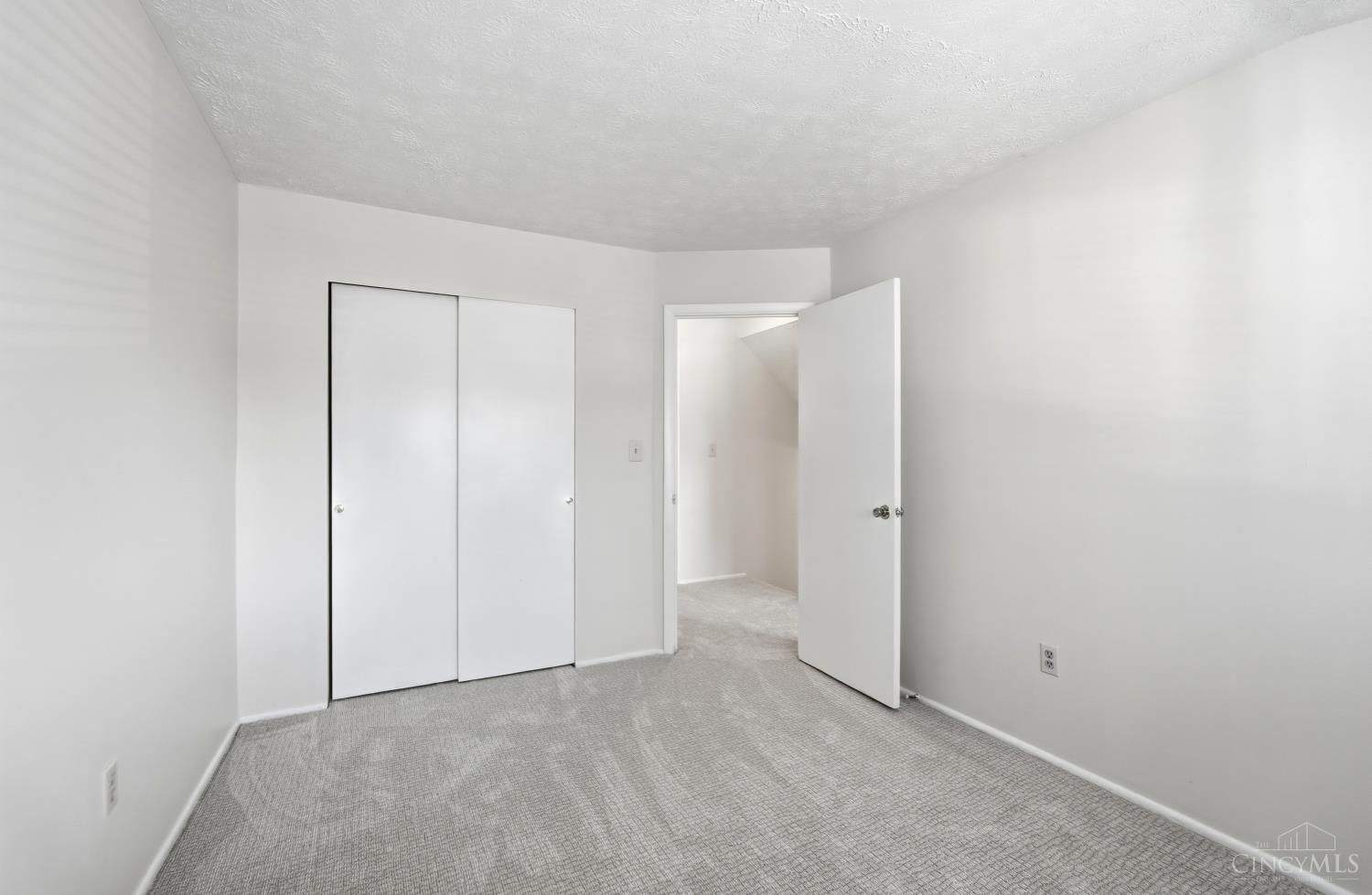 7752 Montgomery Road Unit: 3
