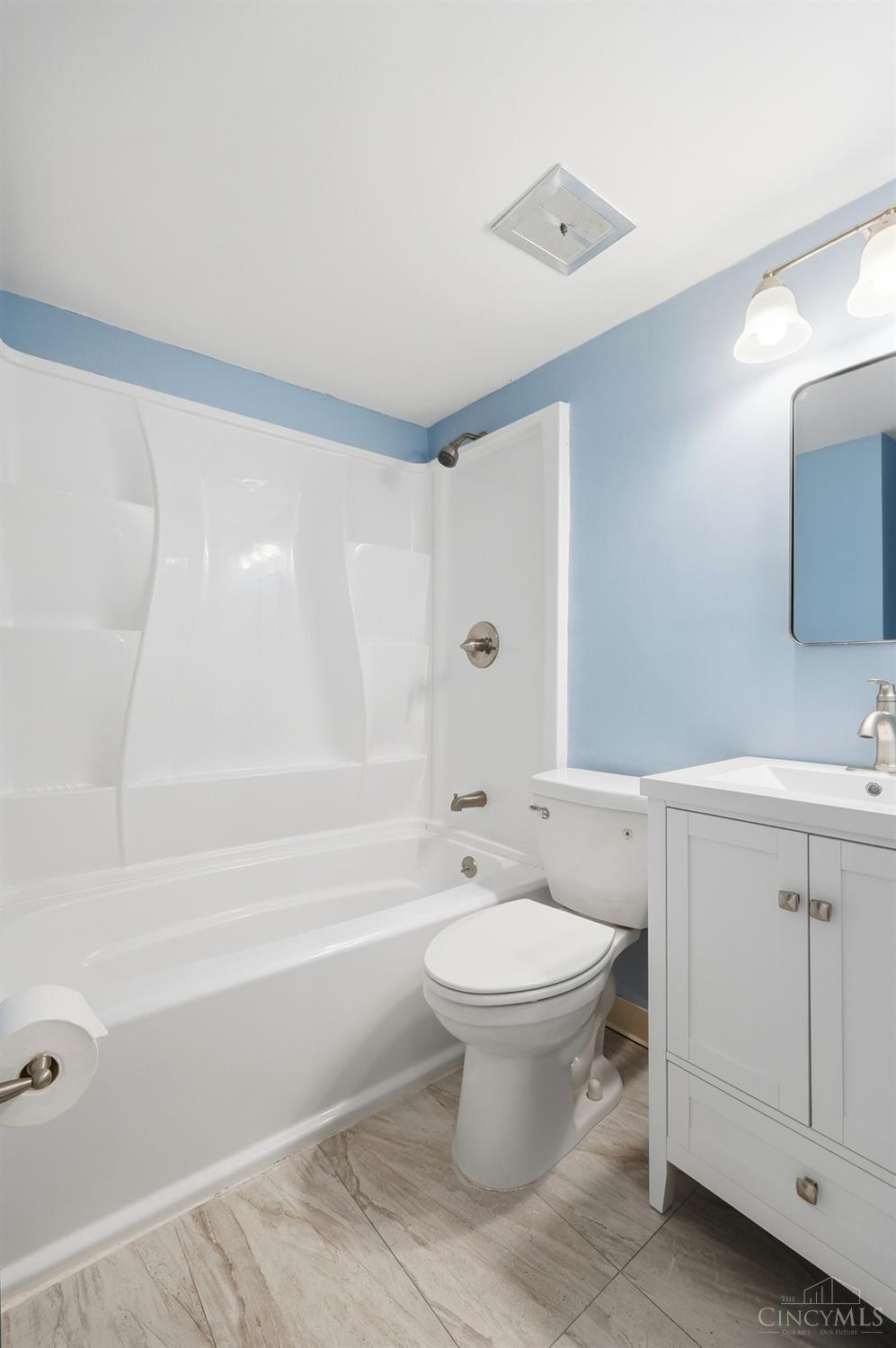 7752 Montgomery Road Unit: 3