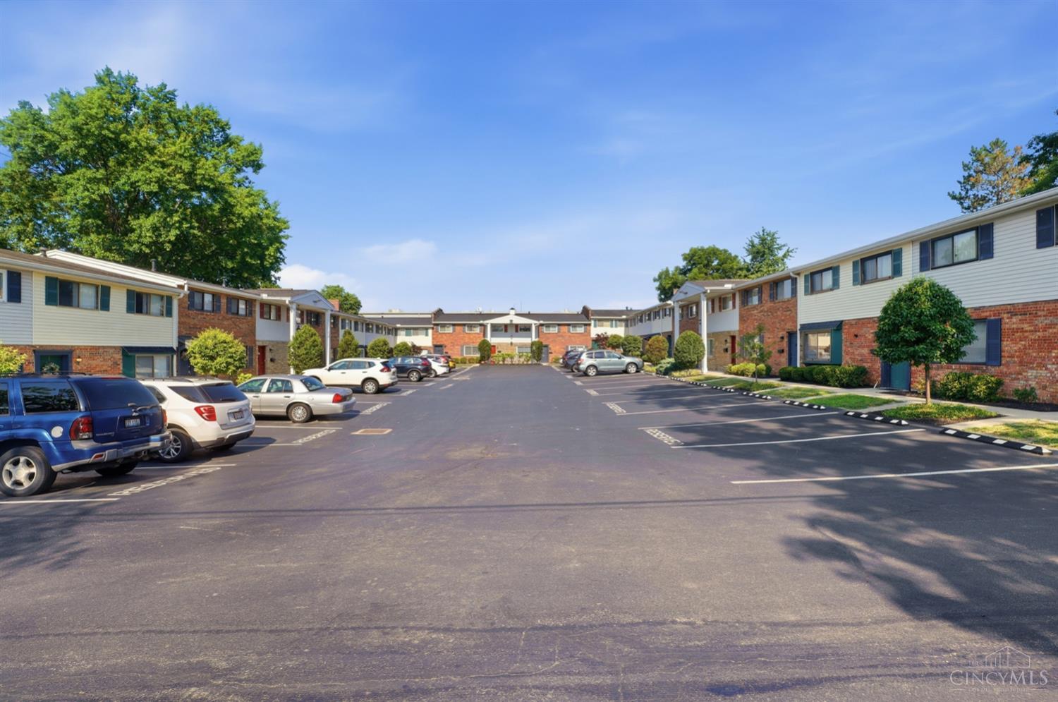 7752 Montgomery Road Unit: 3