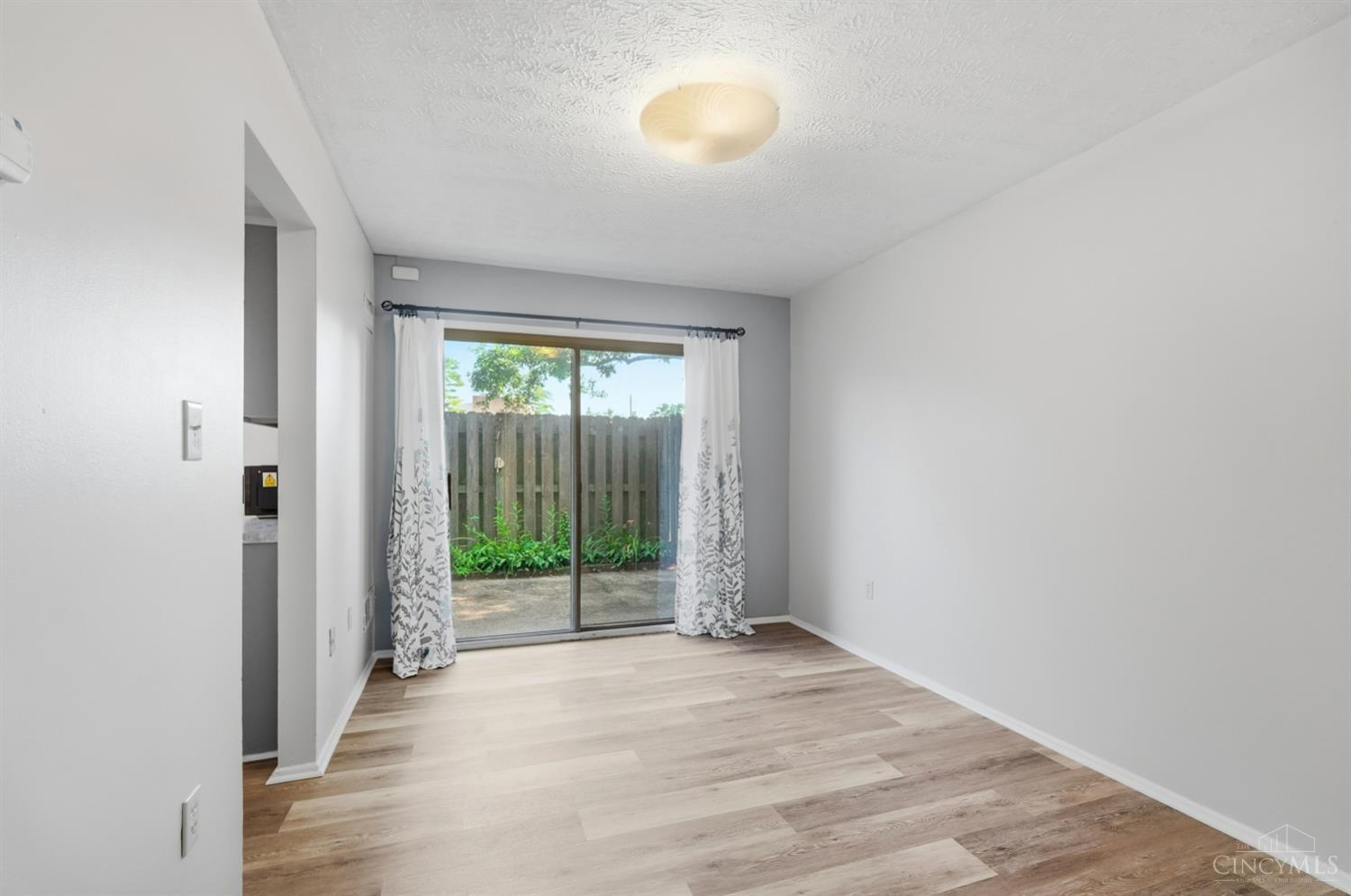 7752 Montgomery Road Unit: 3