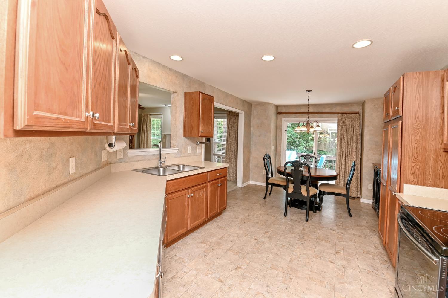 4093 Woodsly Drive