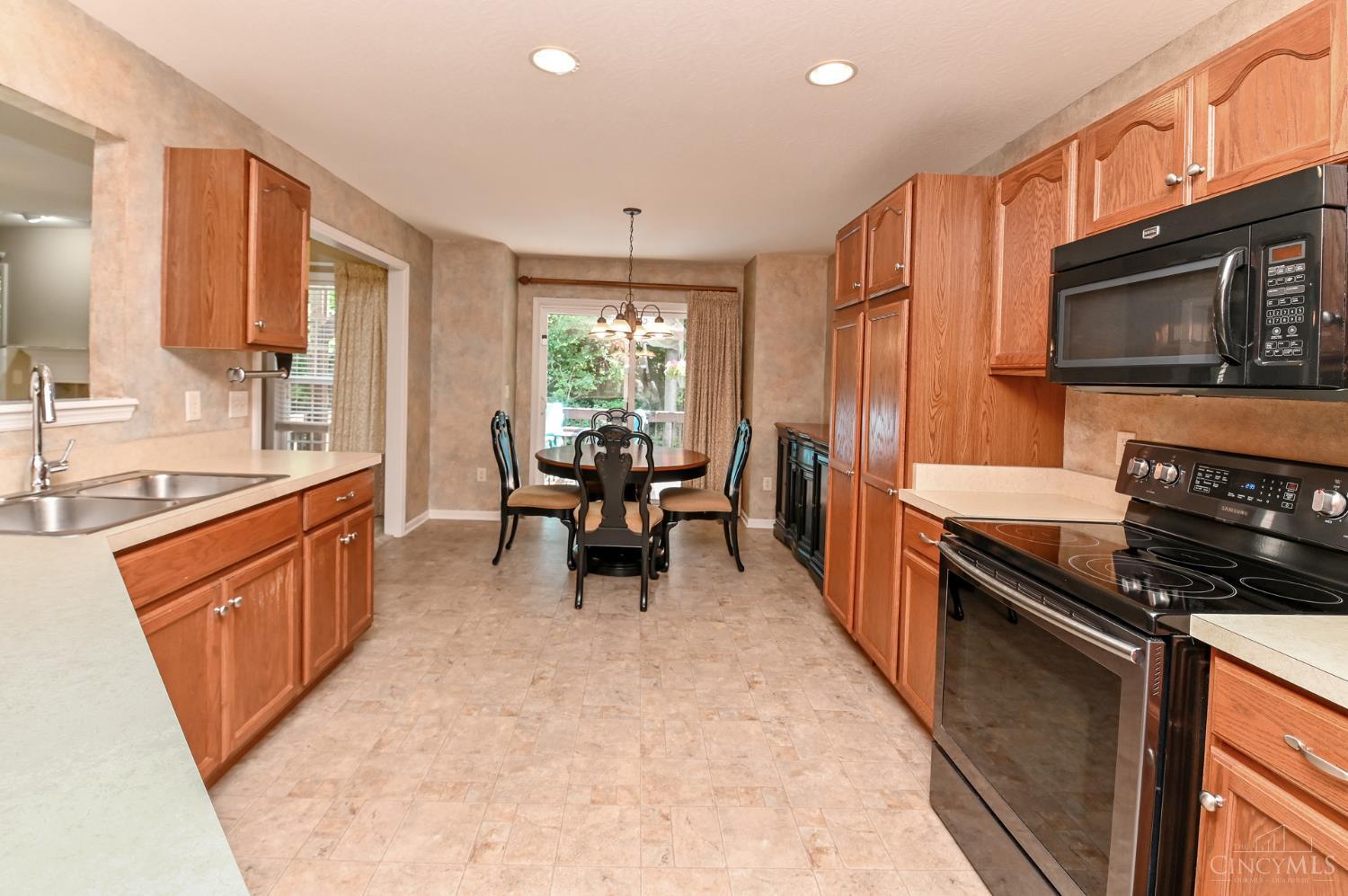 4093 Woodsly Drive