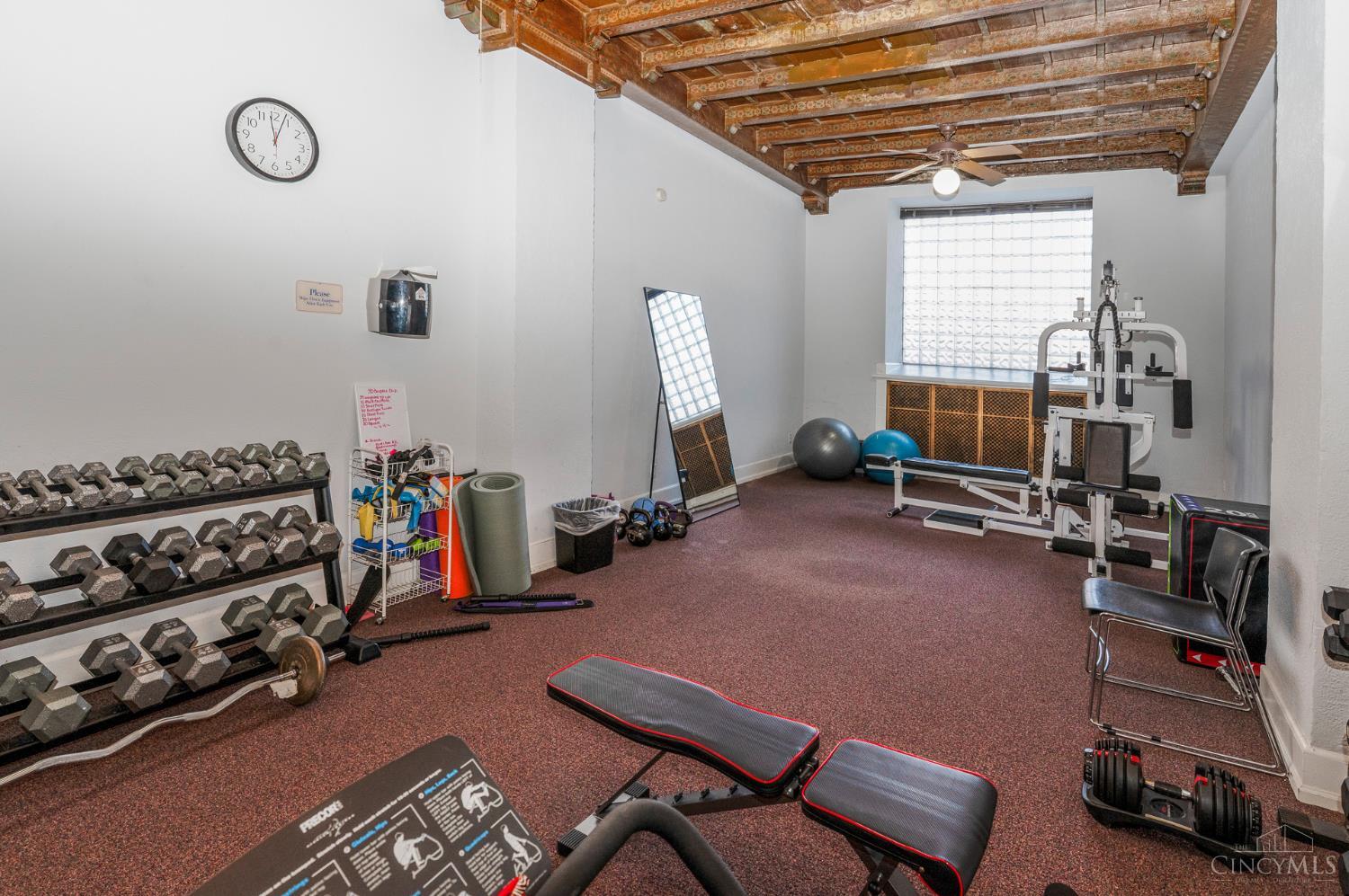 3900 Rose Hill Avenue Unit: 805A