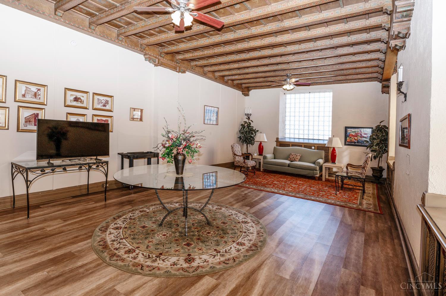 3900 Rose Hill Avenue Unit: 805A