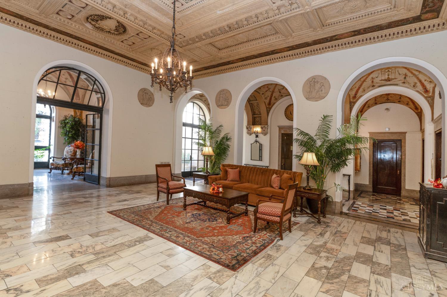3900 Rose Hill Avenue Unit: 805A