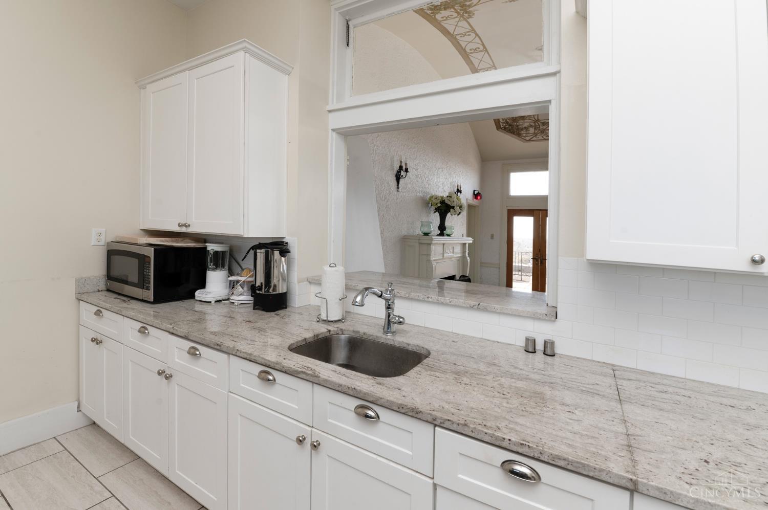 3900 Rose Hill Avenue Unit: 805A