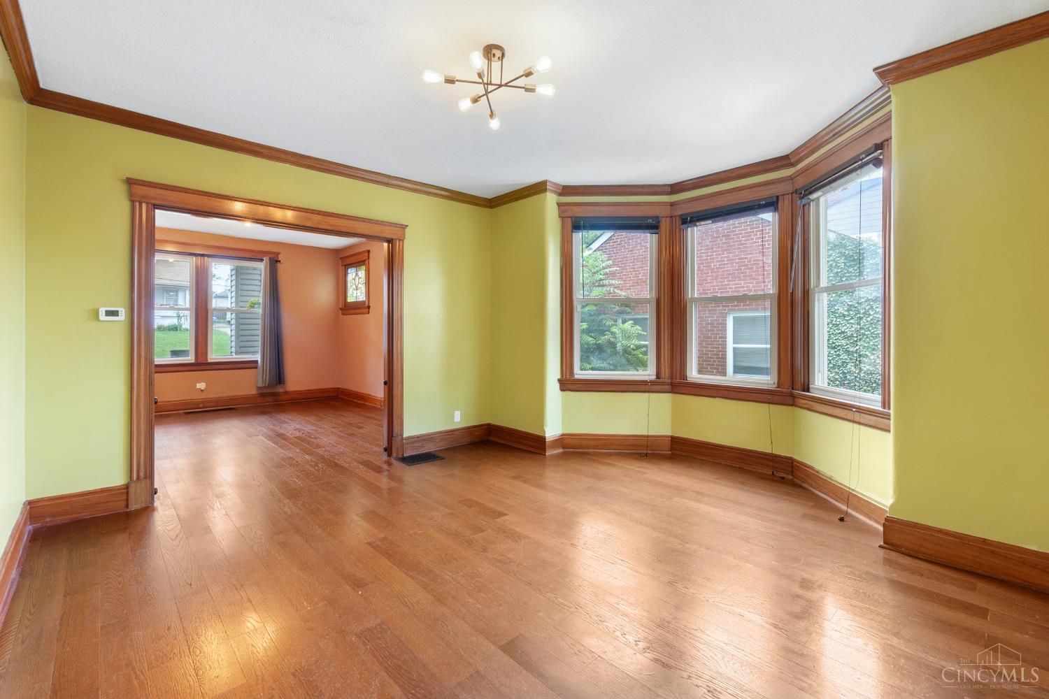 564 Considine Avenue