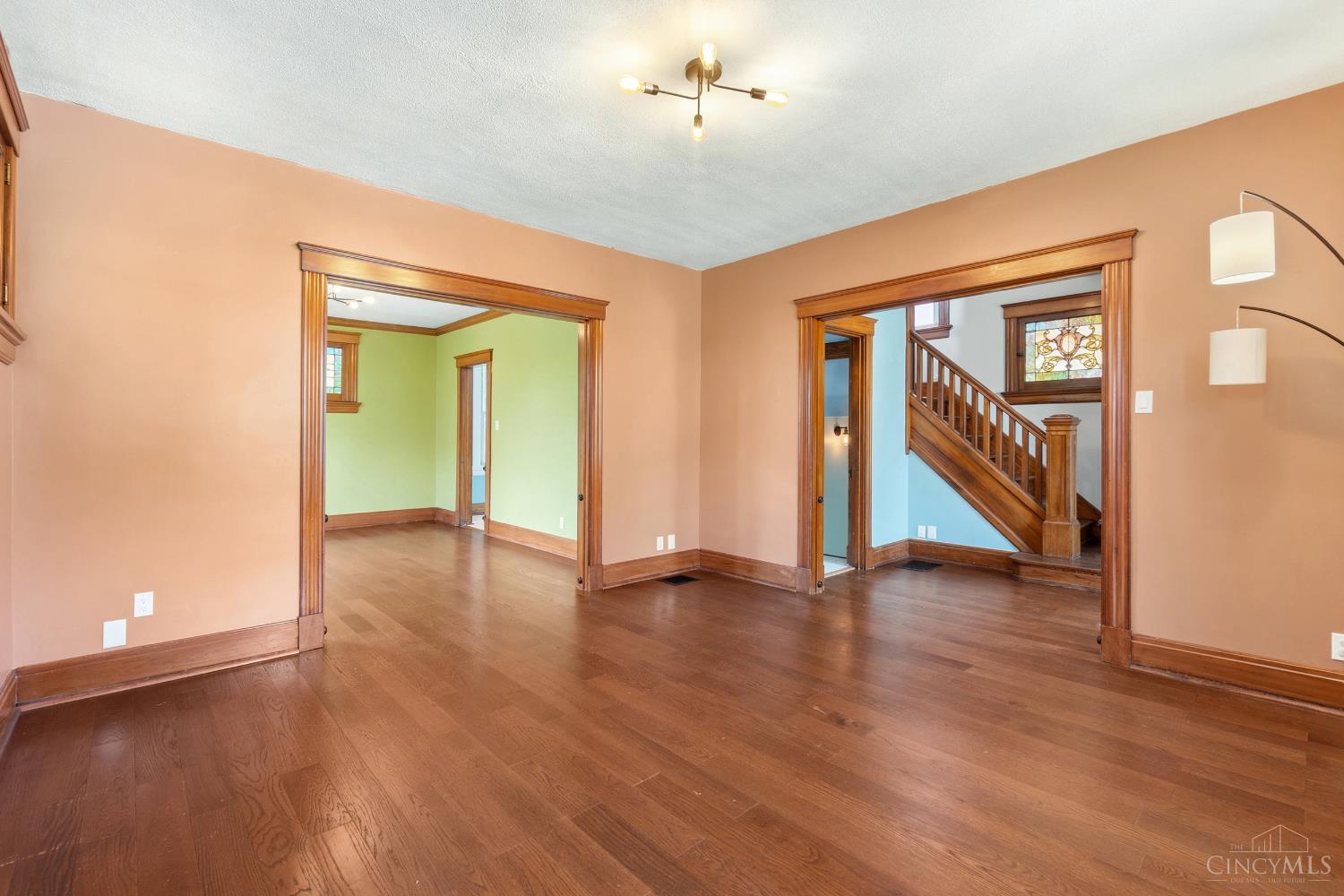 564 Considine Avenue