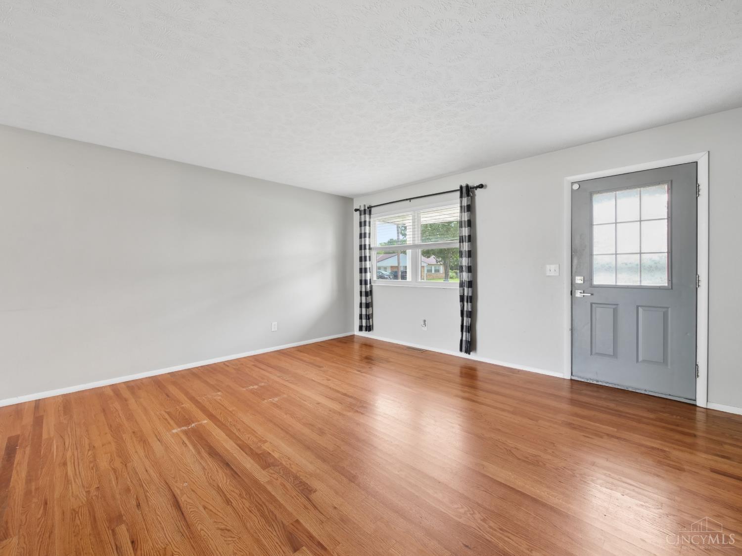 2716 Windon Drive