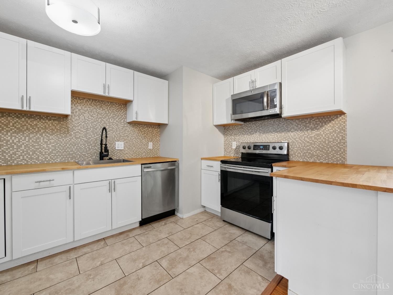 2716 Windon Drive