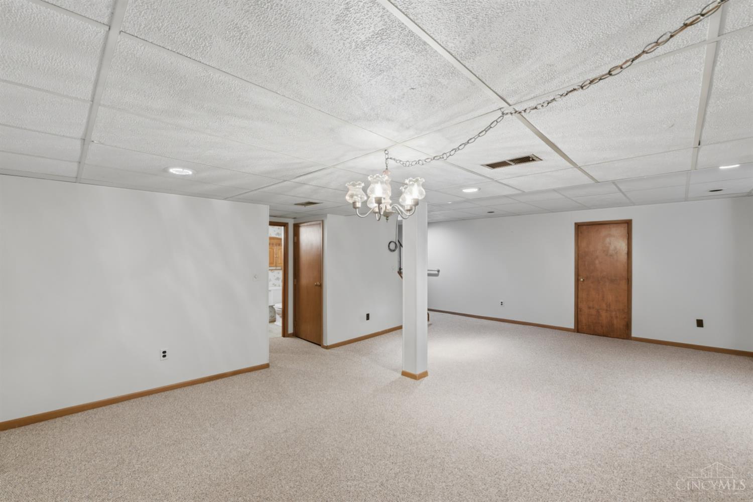5551 Antoninus Drive