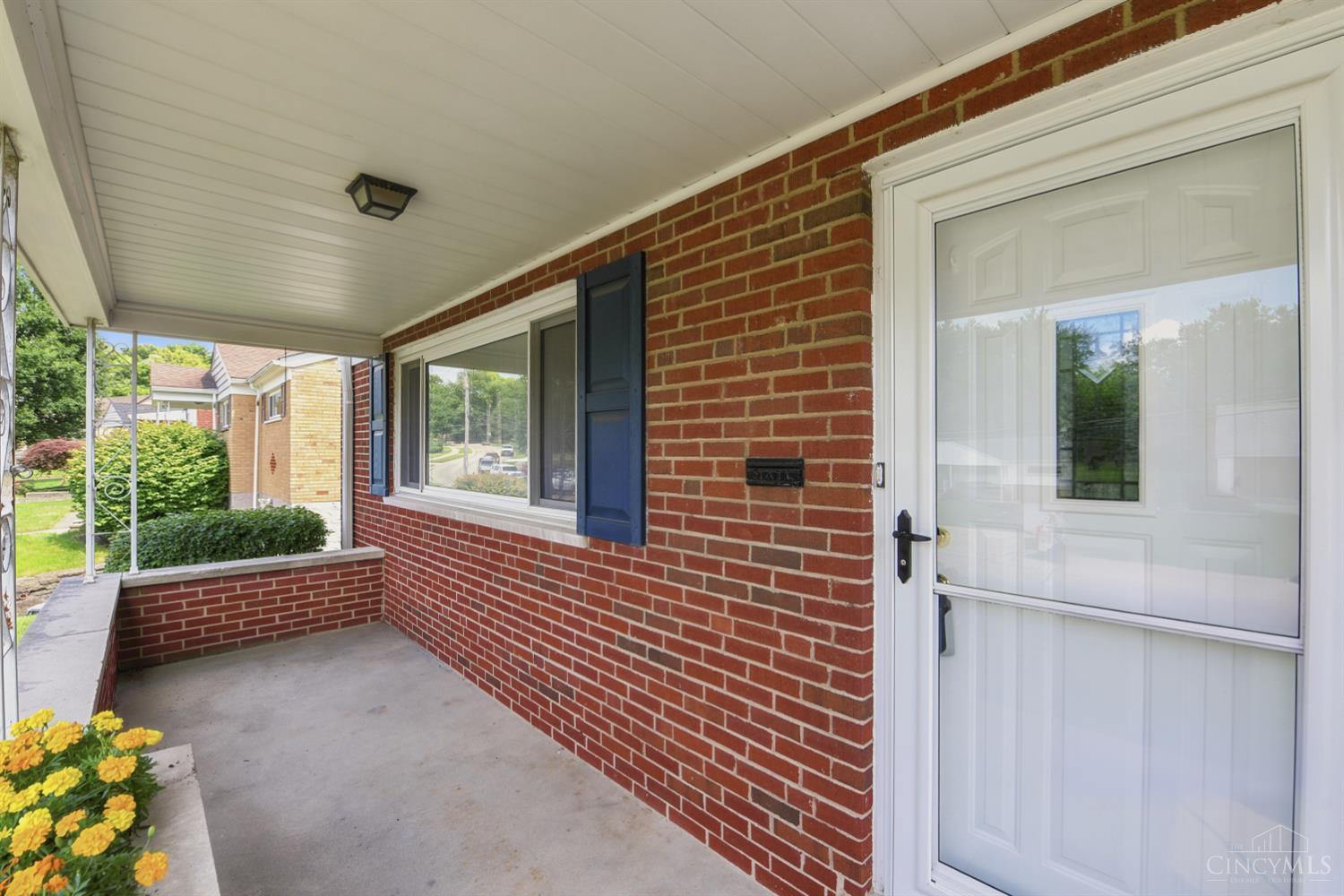 5551 Antoninus Drive