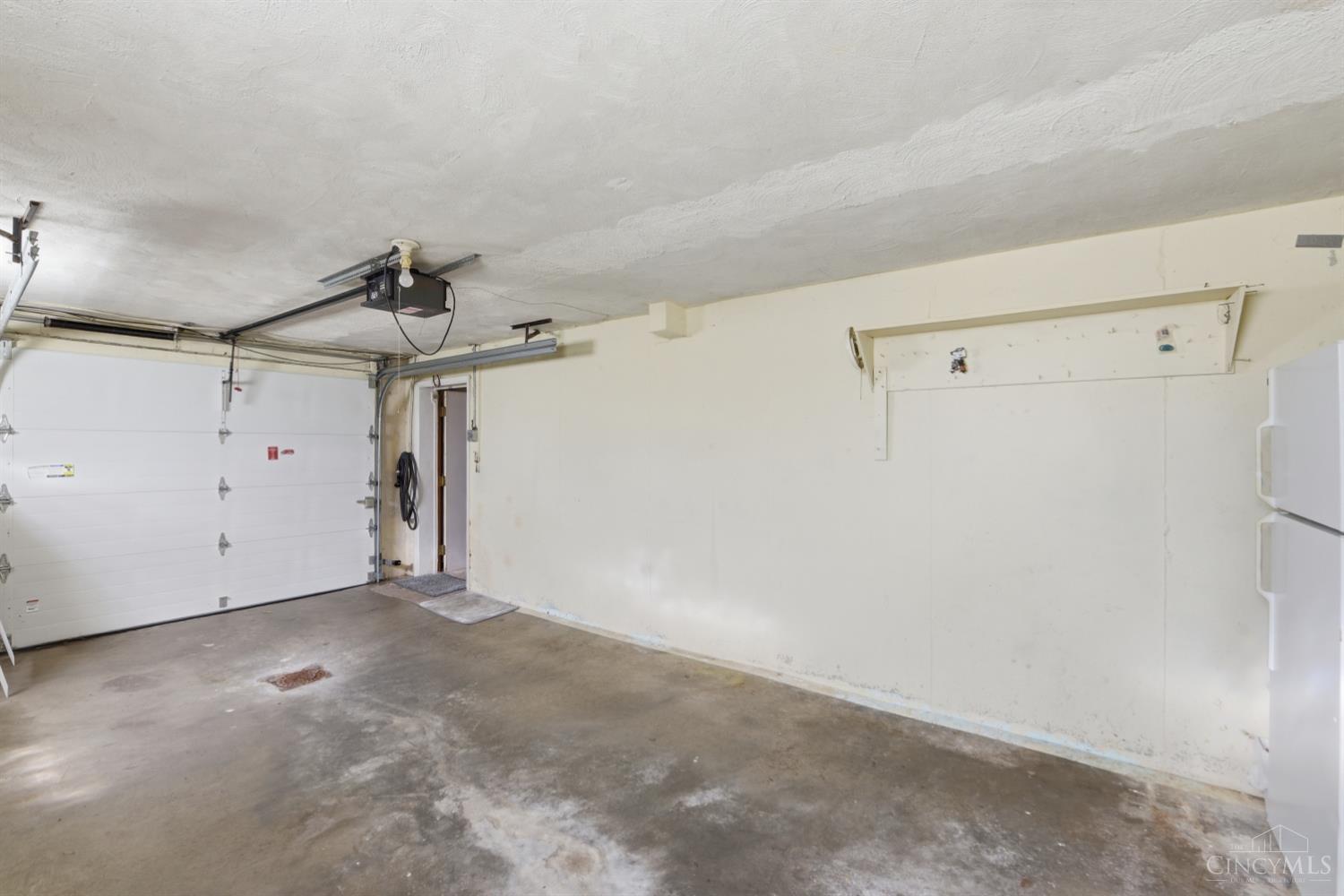 5551 Antoninus Drive