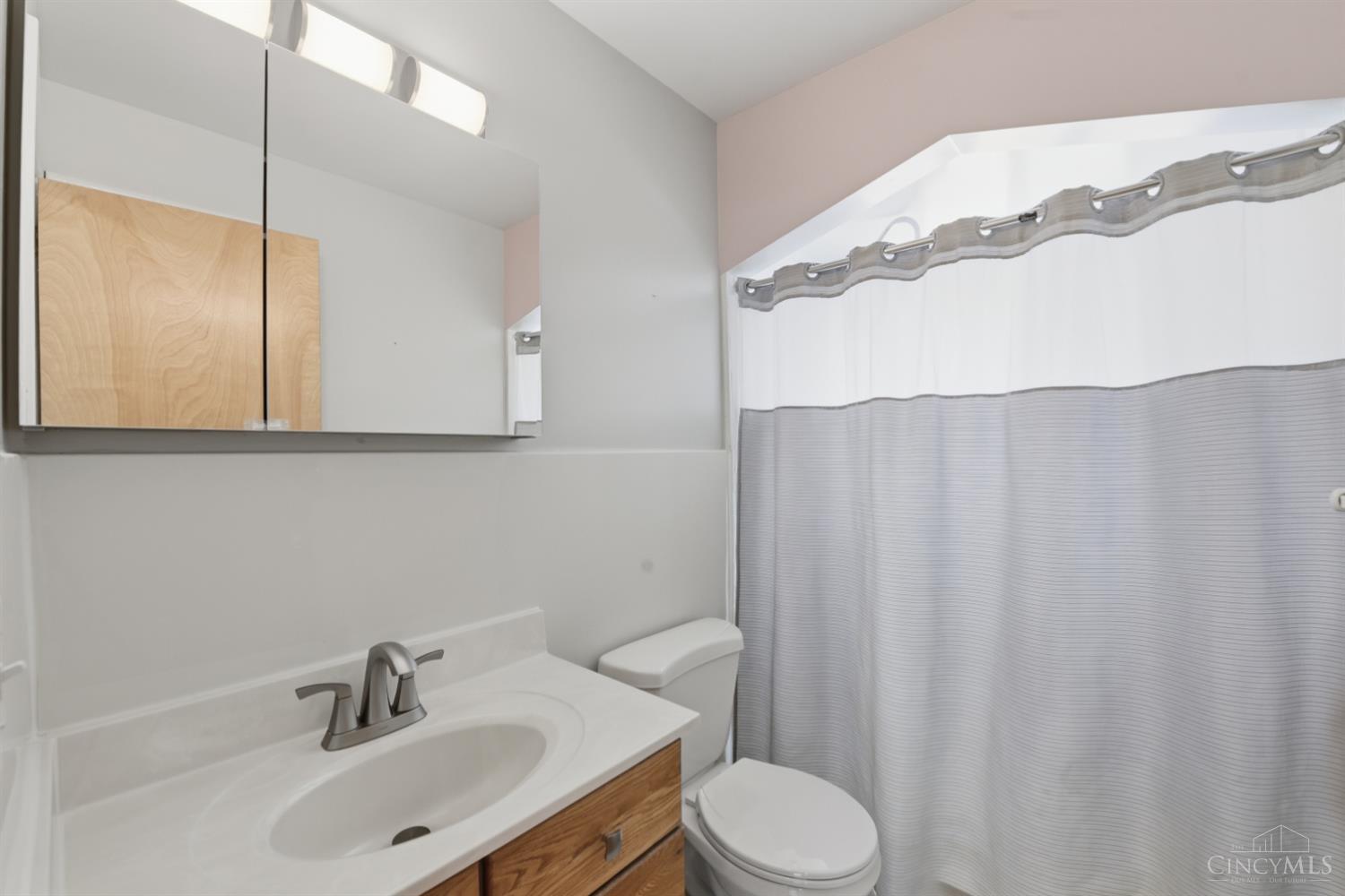 5551 Antoninus Drive