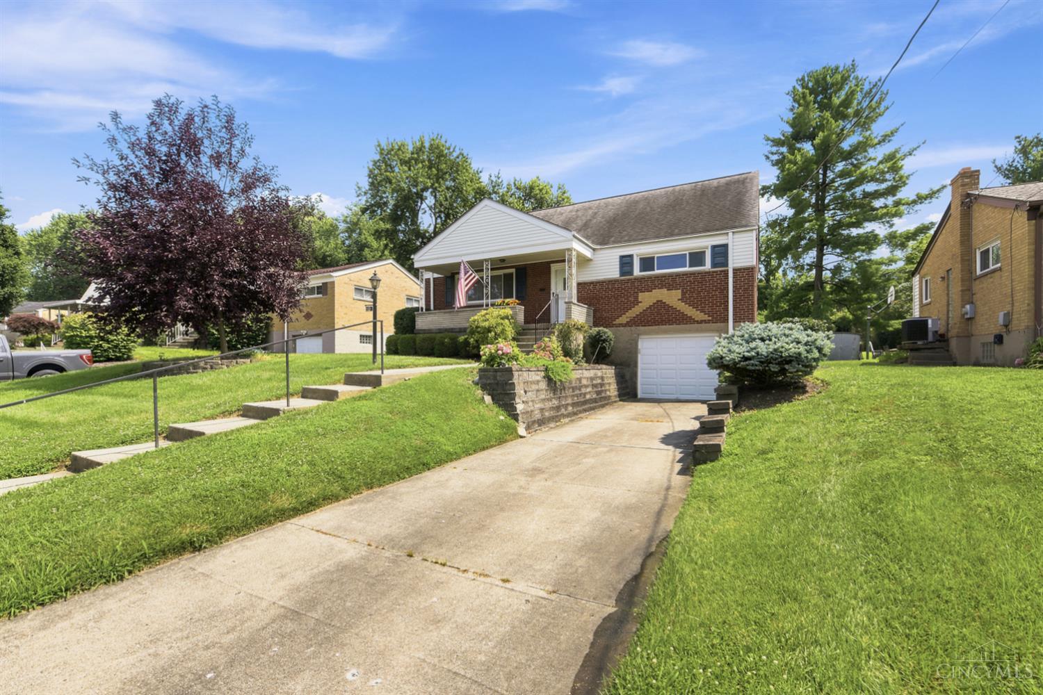 5551 Antoninus Drive