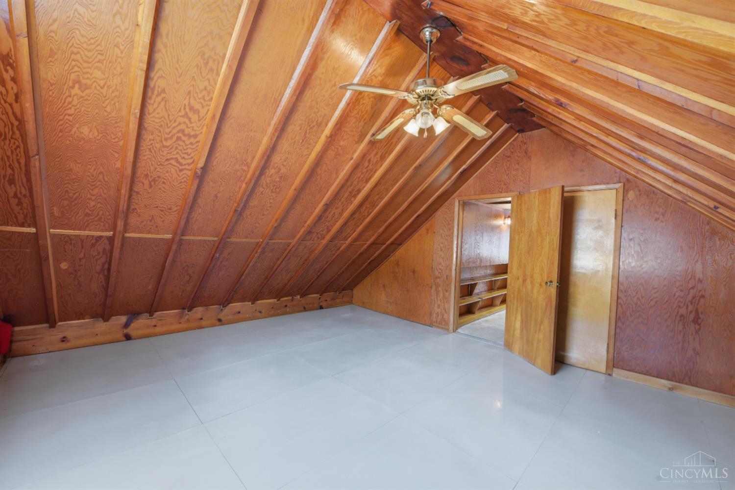 5551 Antoninus Drive
