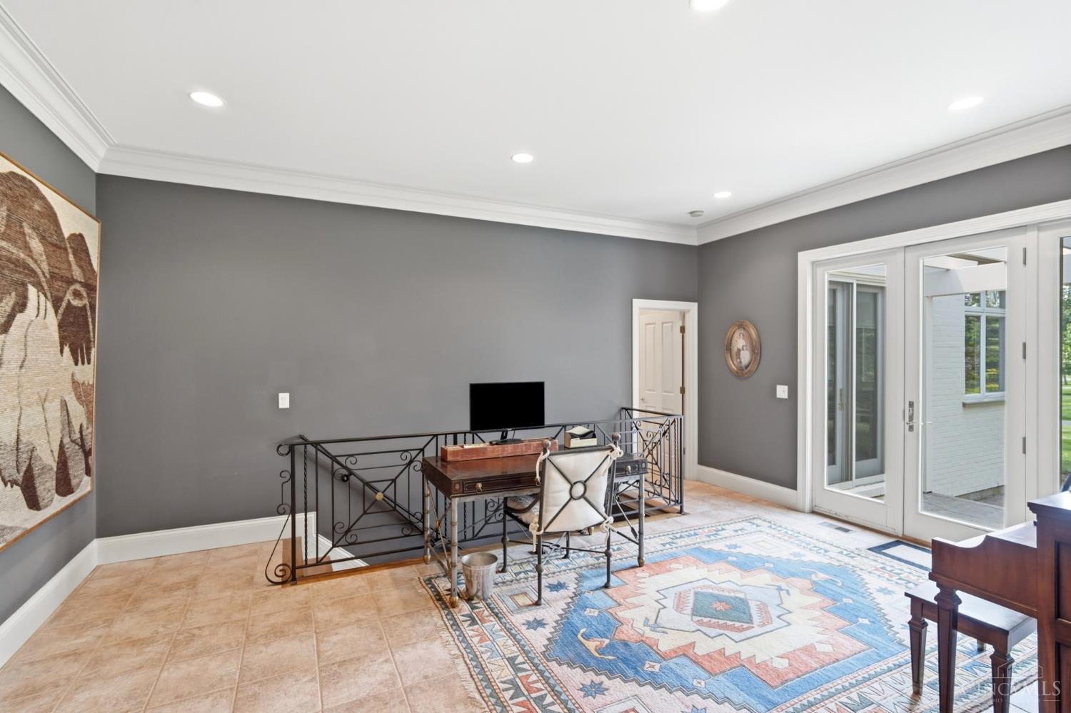 807 Birney Lane