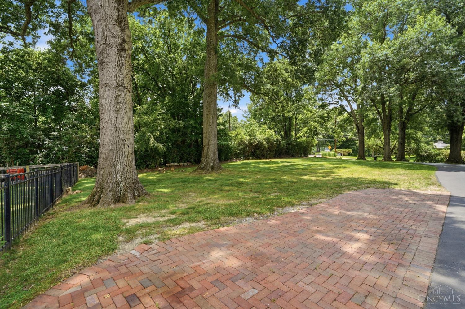 807 Birney Lane