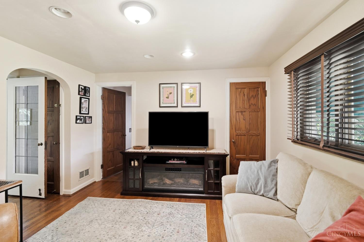 807 Birney Lane