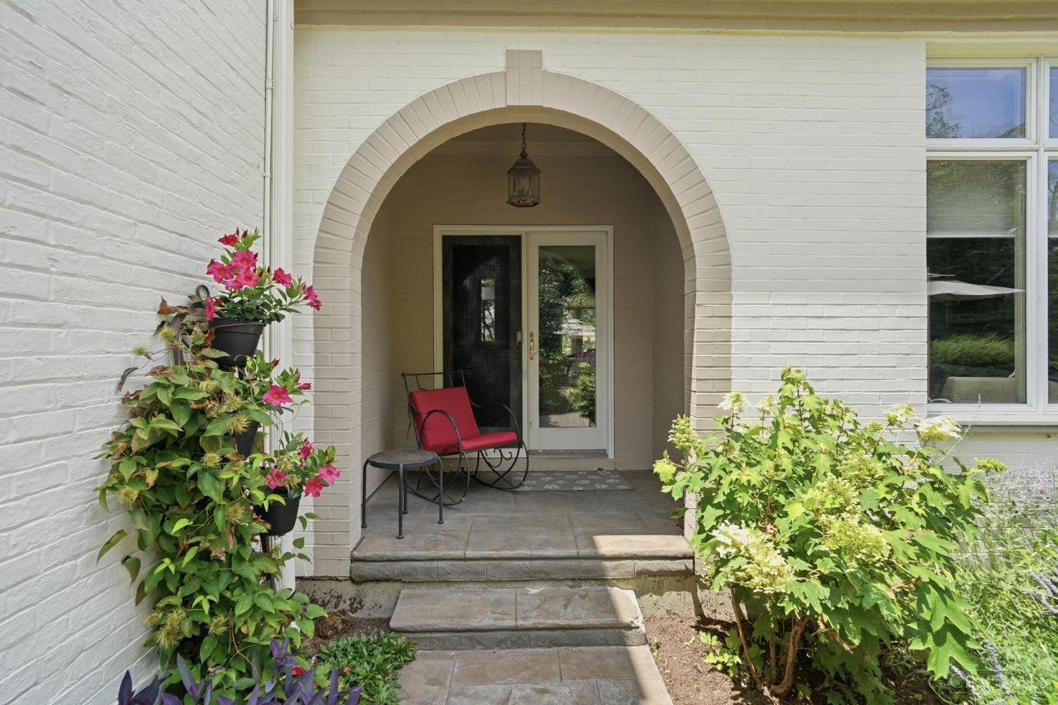 807 Birney Lane