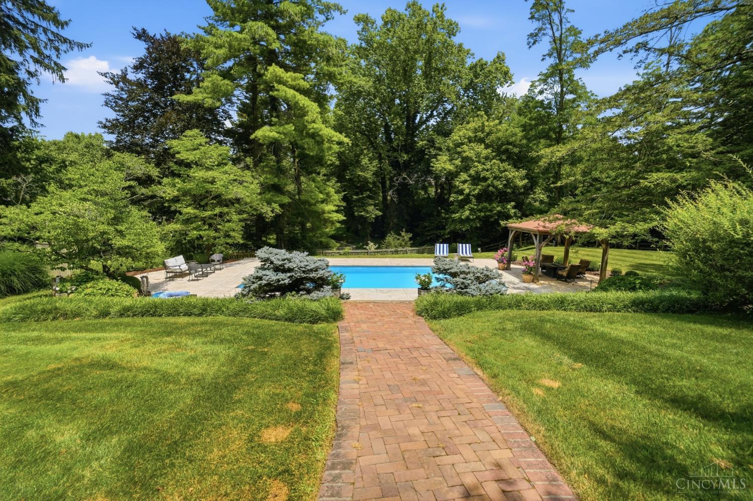 807 Birney Lane