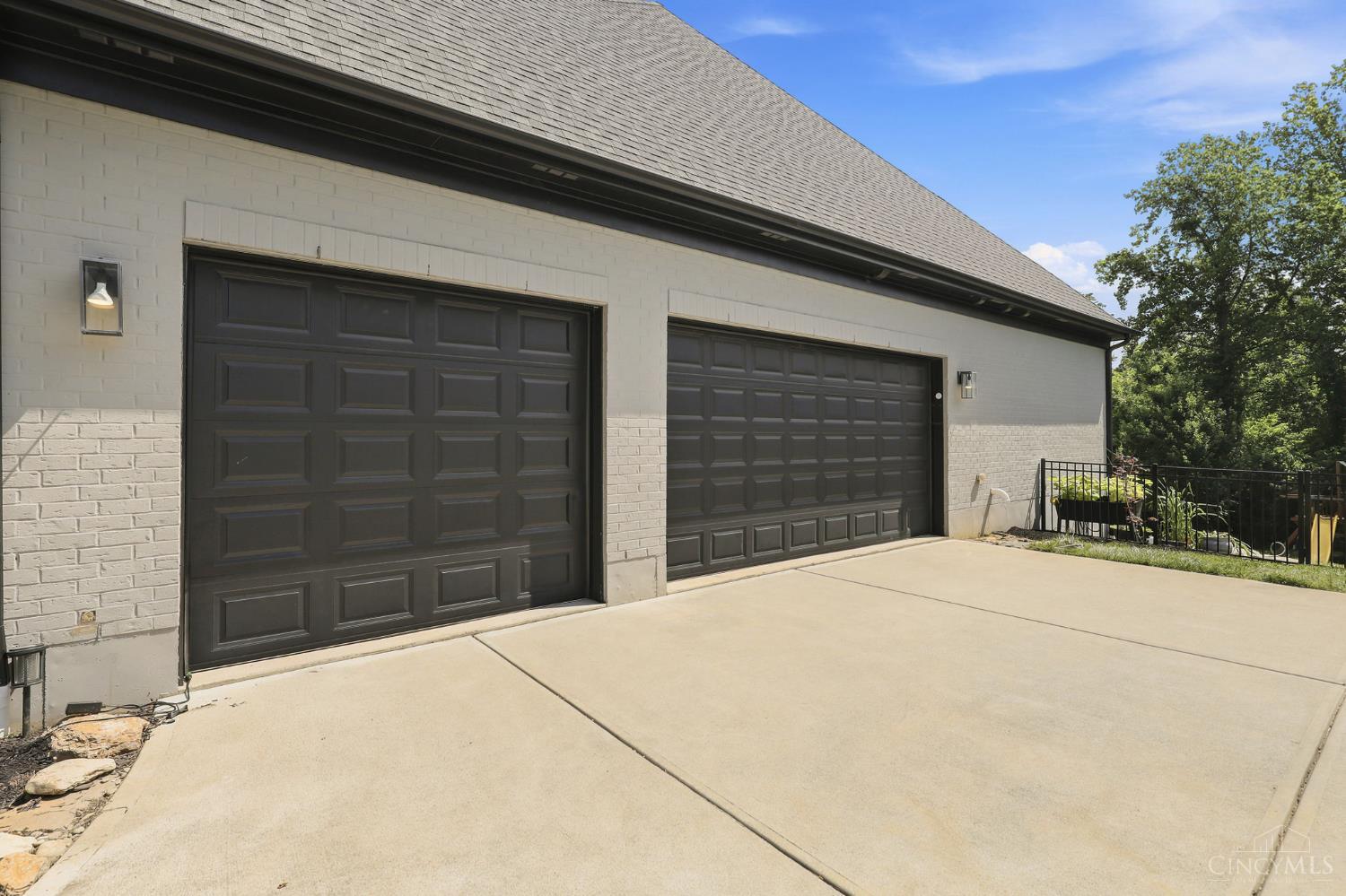 566 Forestedge Drive