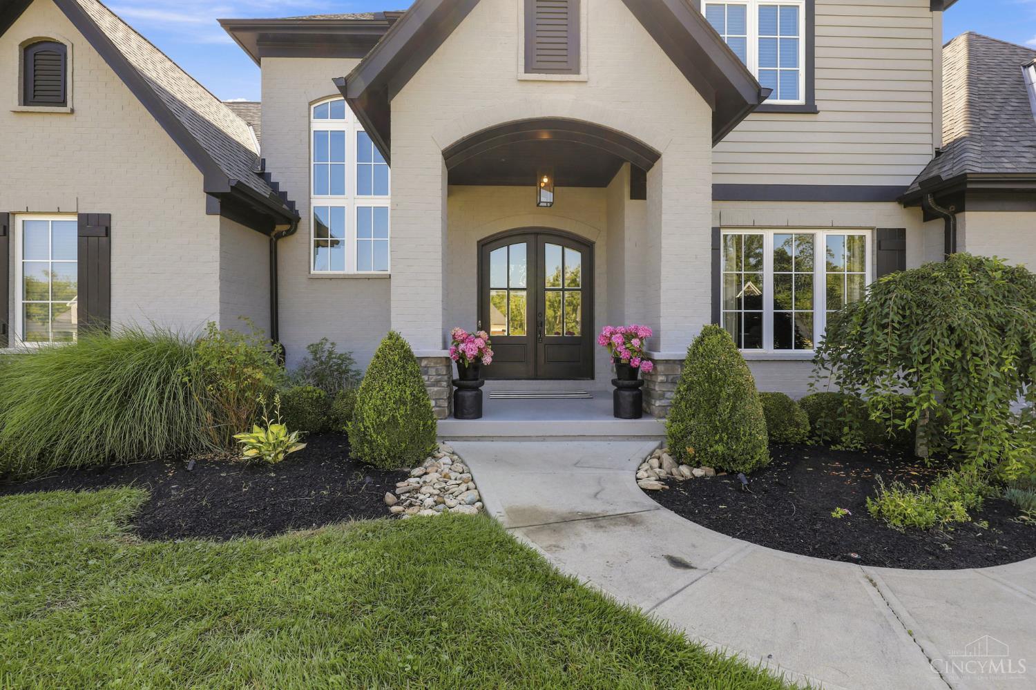 566 Forestedge Drive
