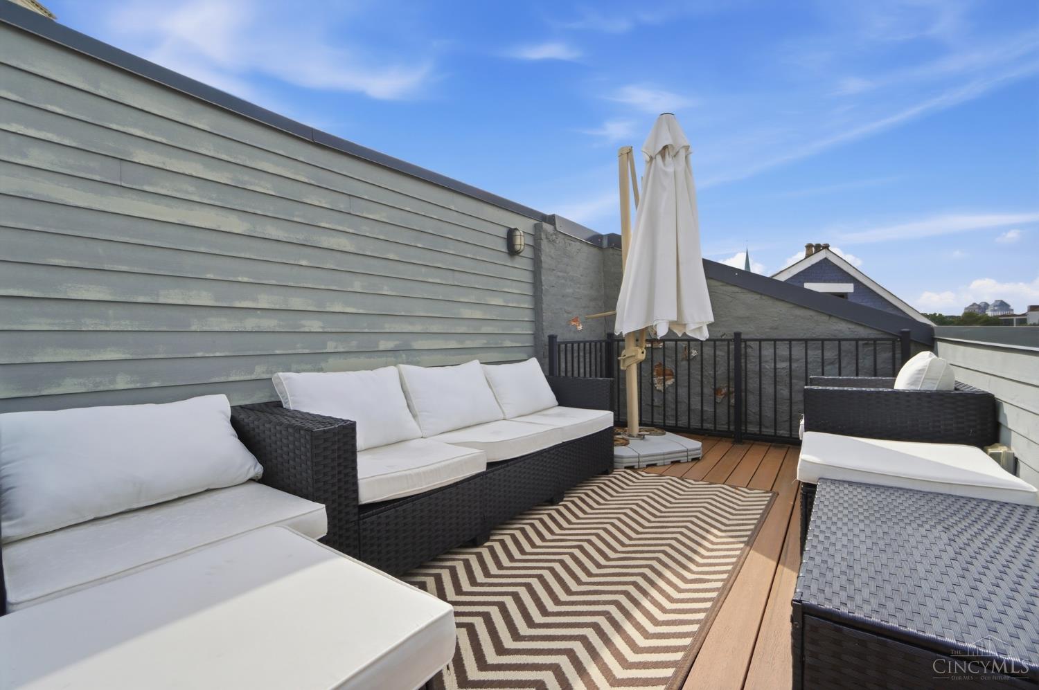 154 E McMicken Avenue