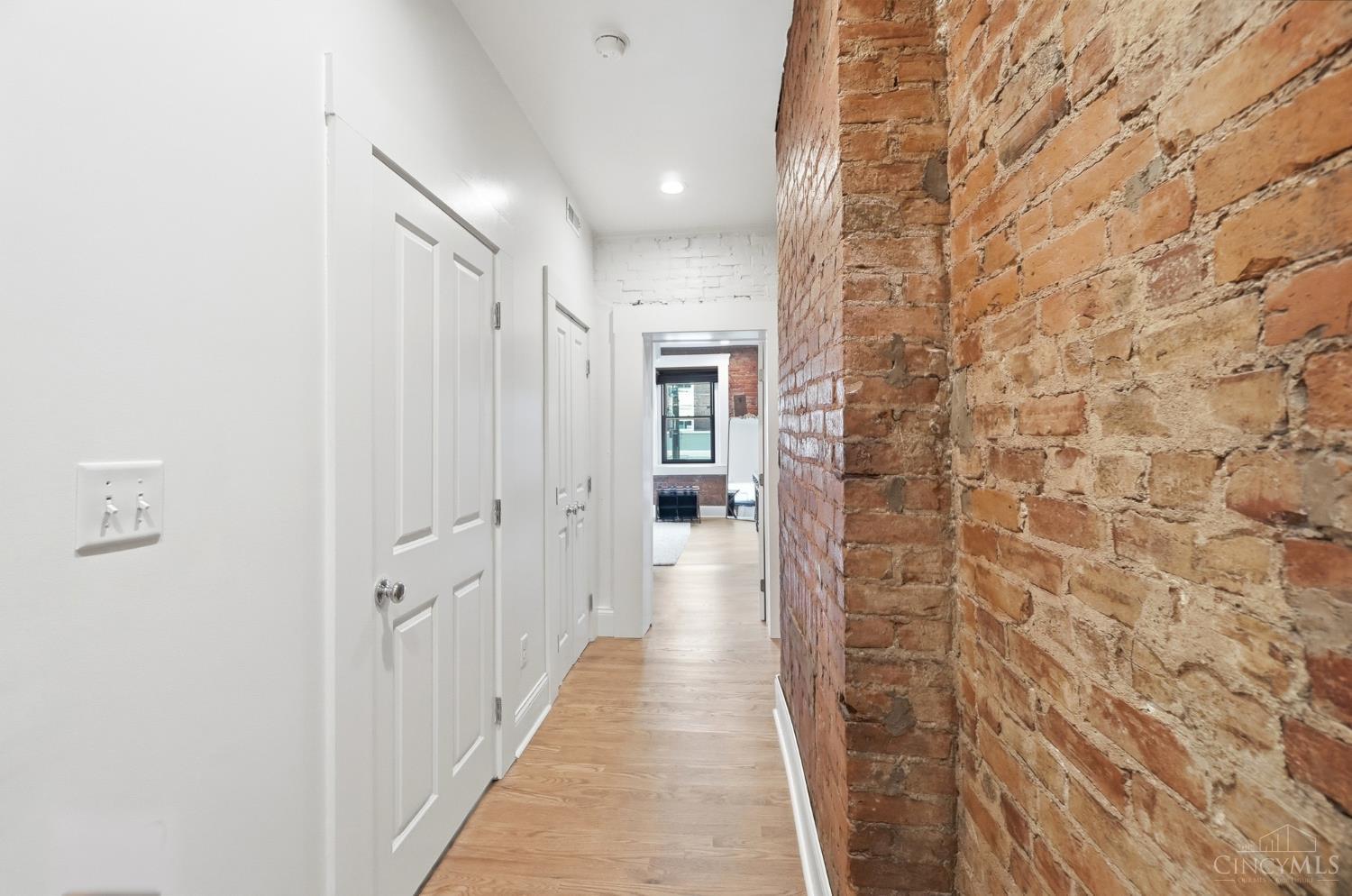 154 E McMicken Avenue