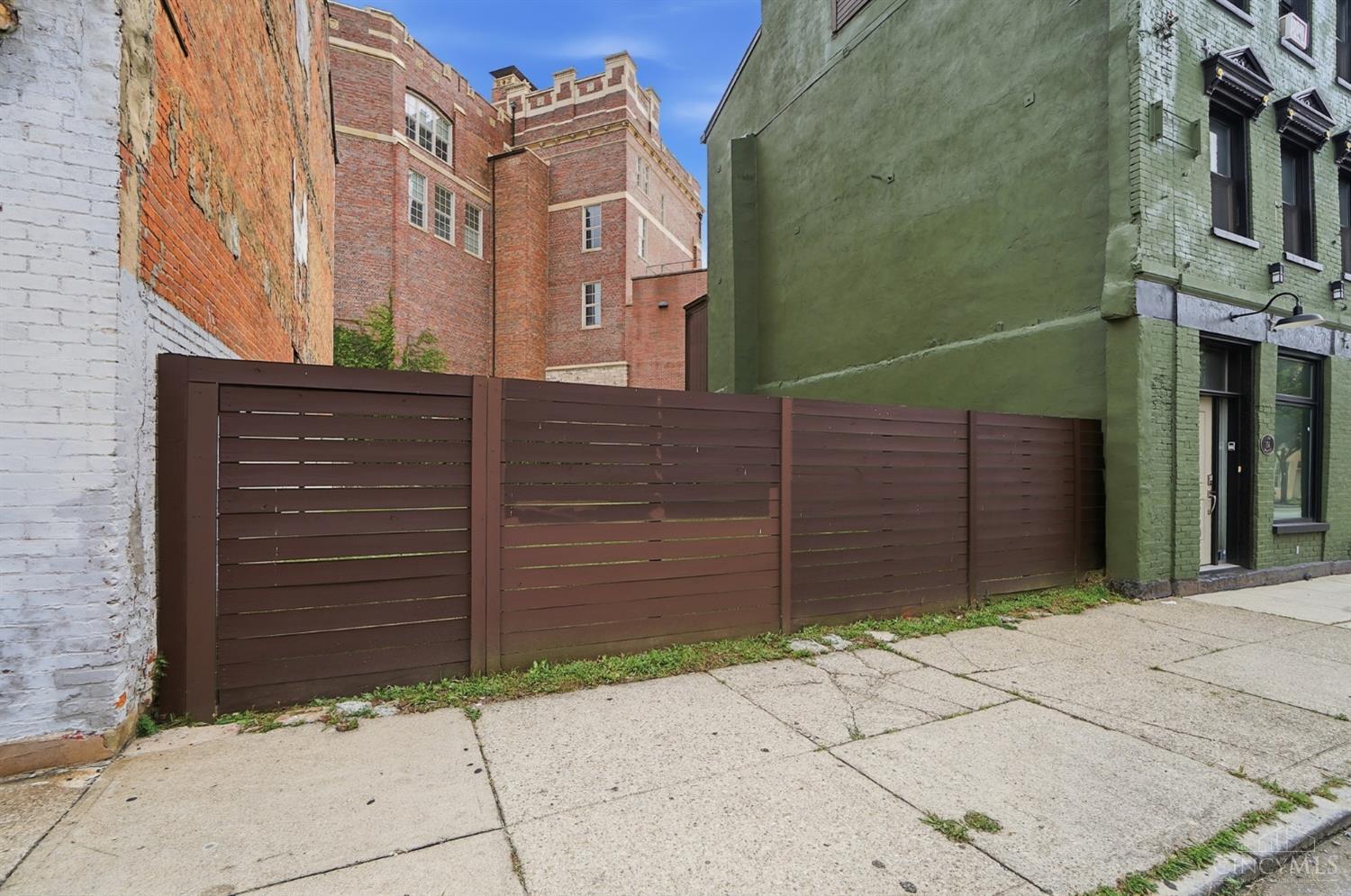 154 E McMicken Avenue