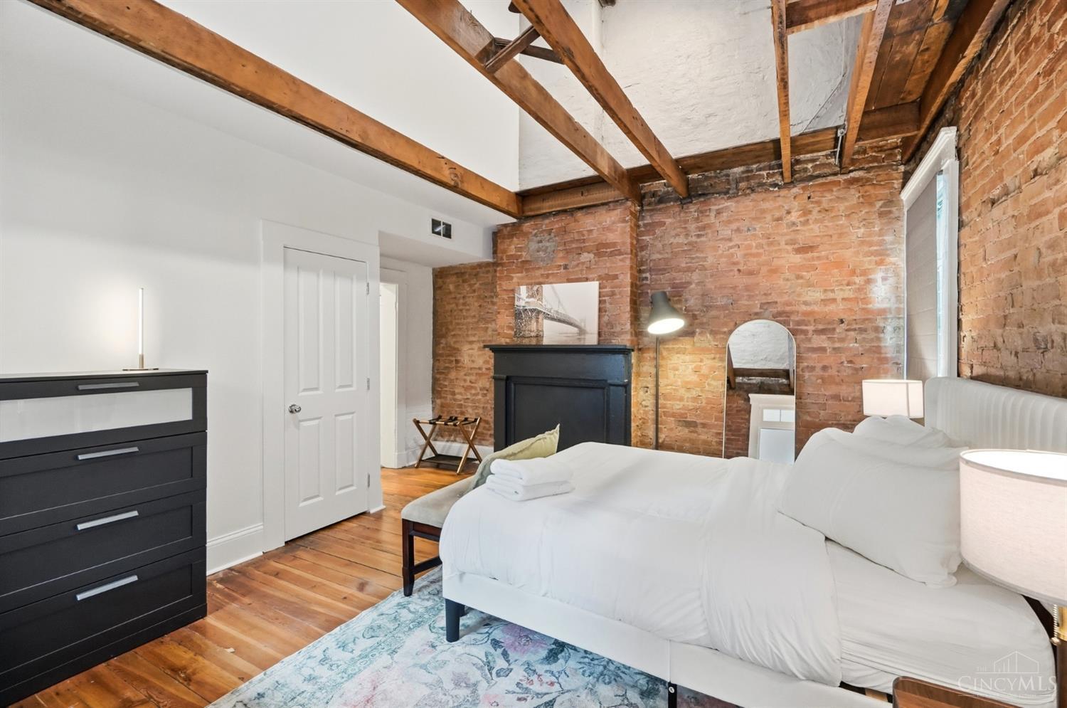 154 E McMicken Avenue