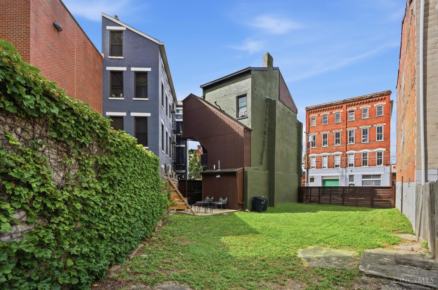 154 E McMicken Avenue