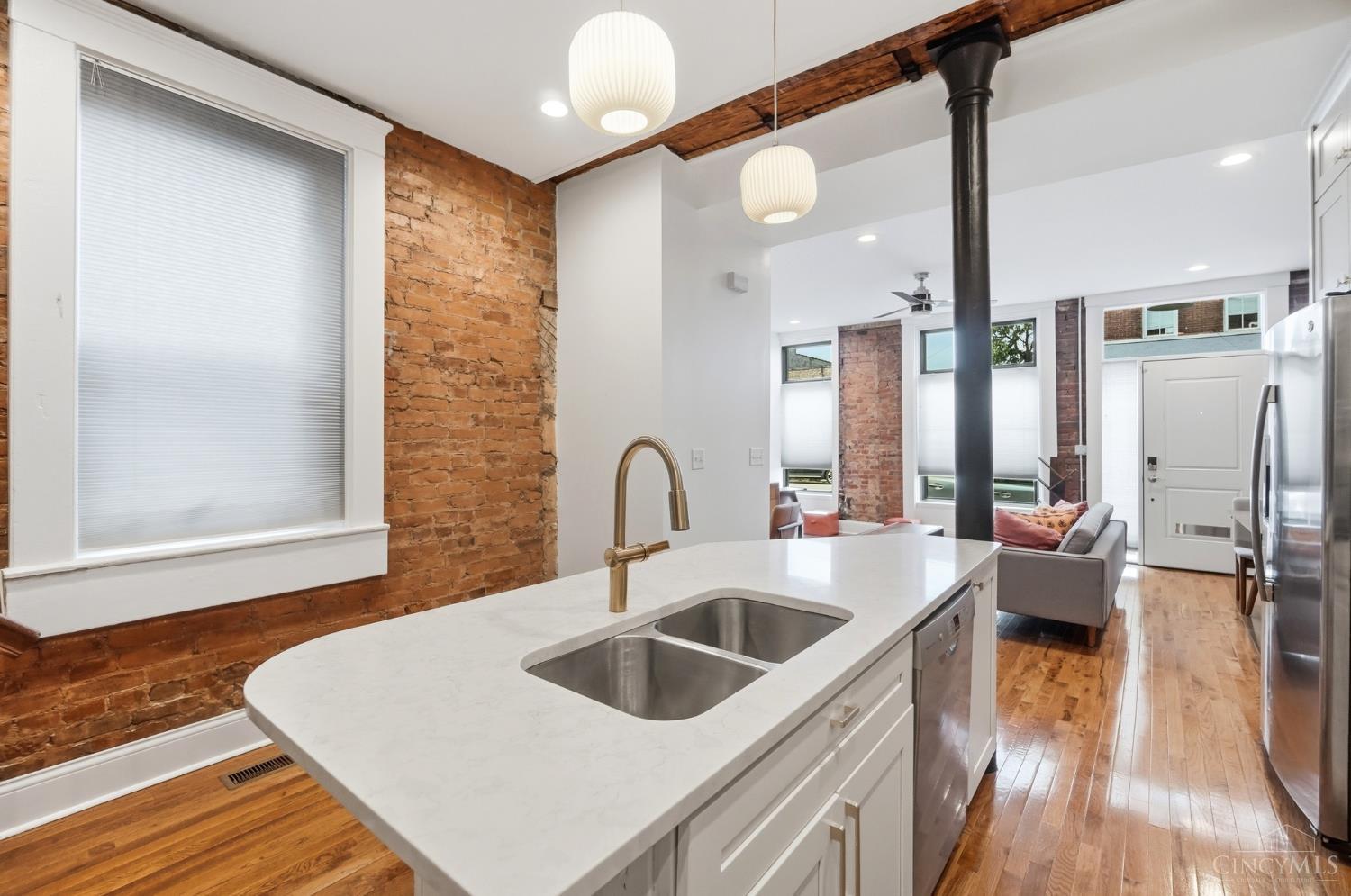 154 E McMicken Avenue