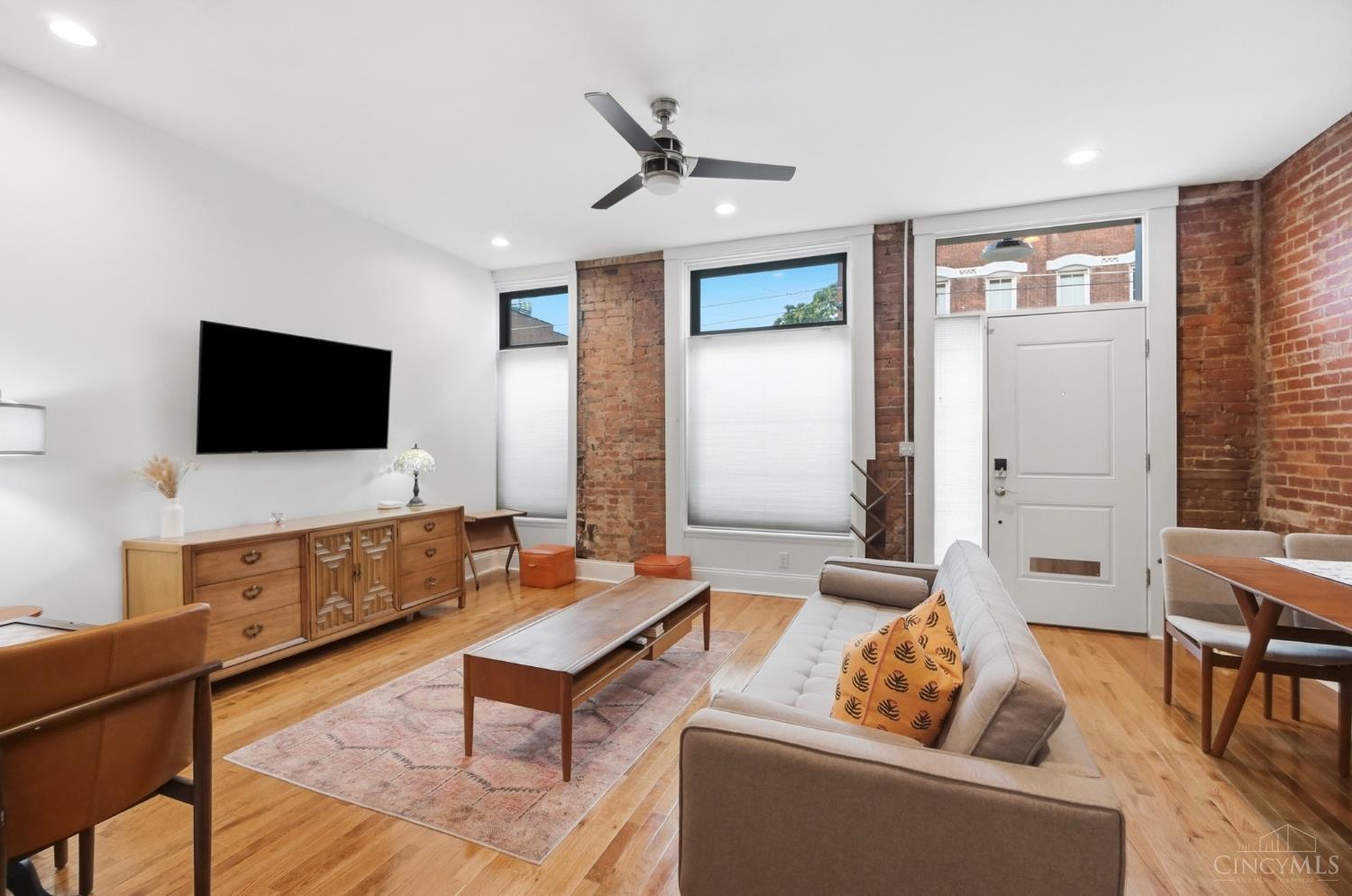 154 E McMicken Avenue